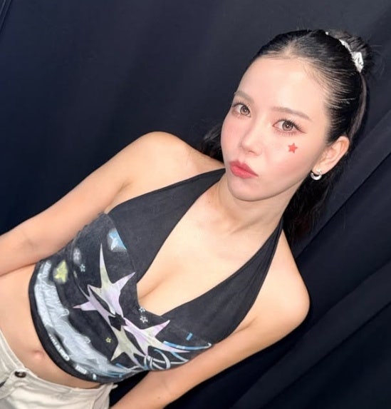 마마무 솔라, LA 길거리서 의자 테러 당했다? 진짜 충격적인 사건 전말