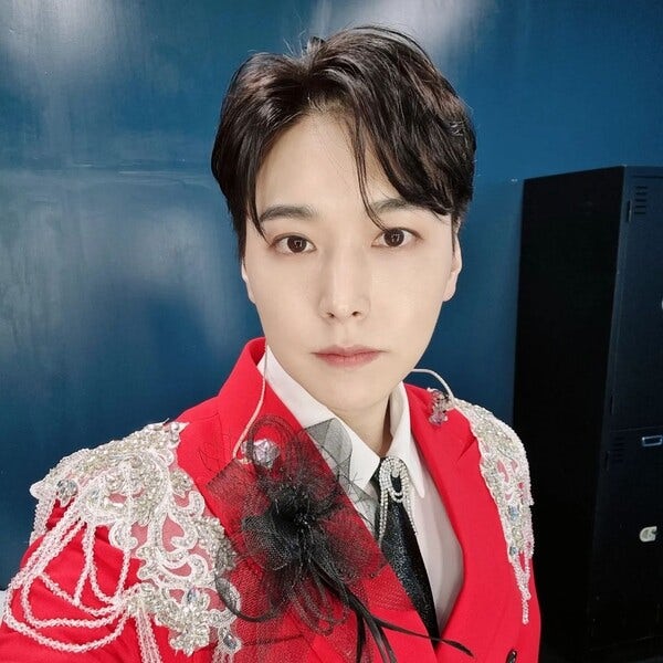 데뷔 21년 차인데 신인이라니, 슈퍼주니어 성민이 트로트를 택한 이유