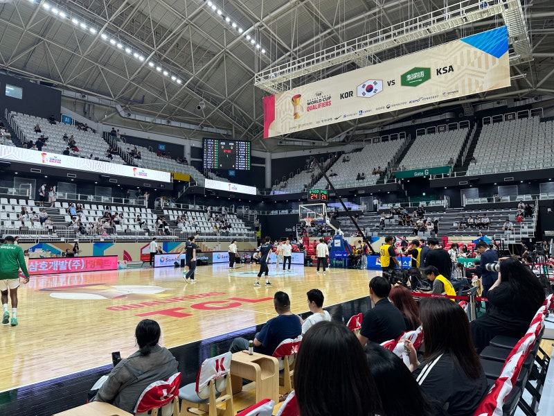 한국 사우디 농구경기 직관 후기 수원 KT 소닉붐 아레나 1층 프리미엄석 좌석 주차