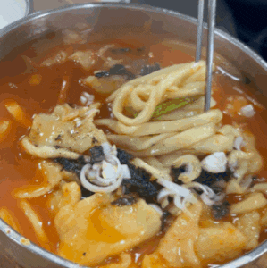 속초 여행 맛집 옛날수제비 속초 현지인 맛집 손수제비,장칼국수 웨이팅 방문 후기