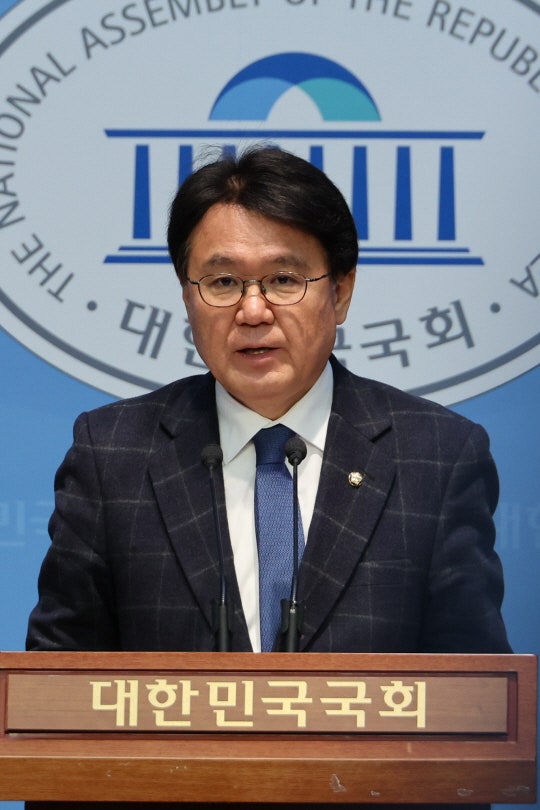 황운하, 초대 중수청장 후보 거절... 이유는 ‘65세 정년’, 중수청은 뭐길래?