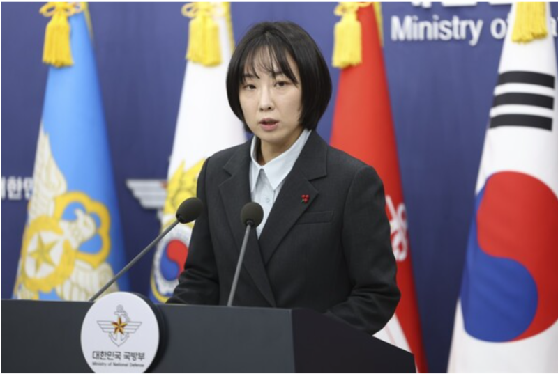“국방장관은 바뀌었는데… 정빛나 대변인은 왜 그대로일까?”