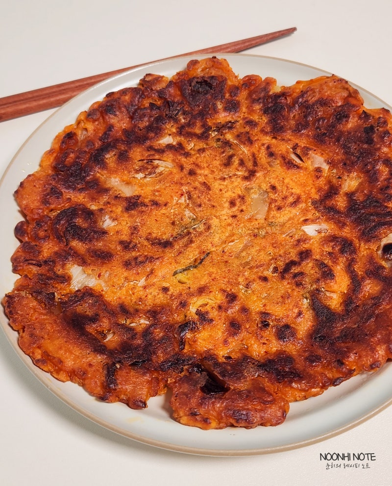 김치전 레시피 김치부침개 바삭하게 만드는법 반죽 비율