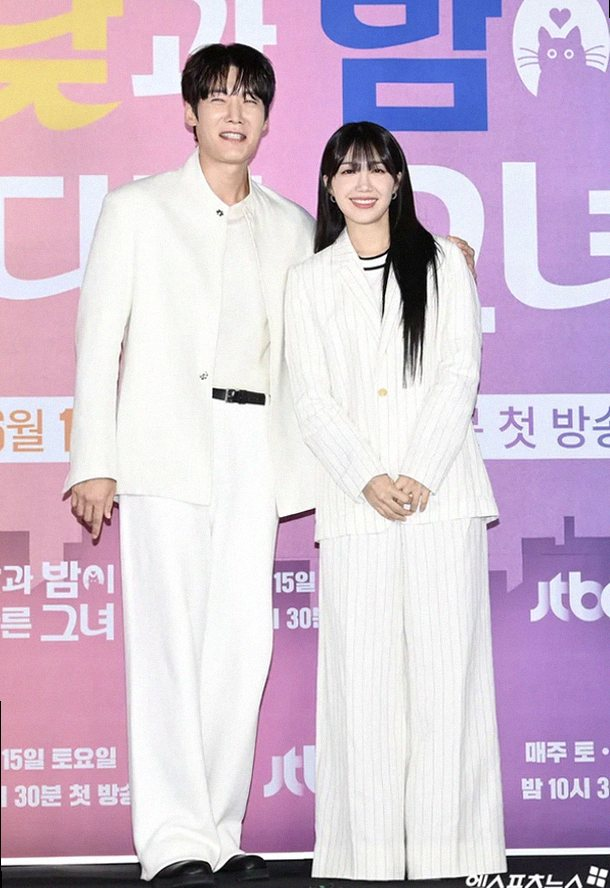 정은지 최진혁 열애설 재점화 미우새 출연 생일 선물과 건강 플러팅 진실
