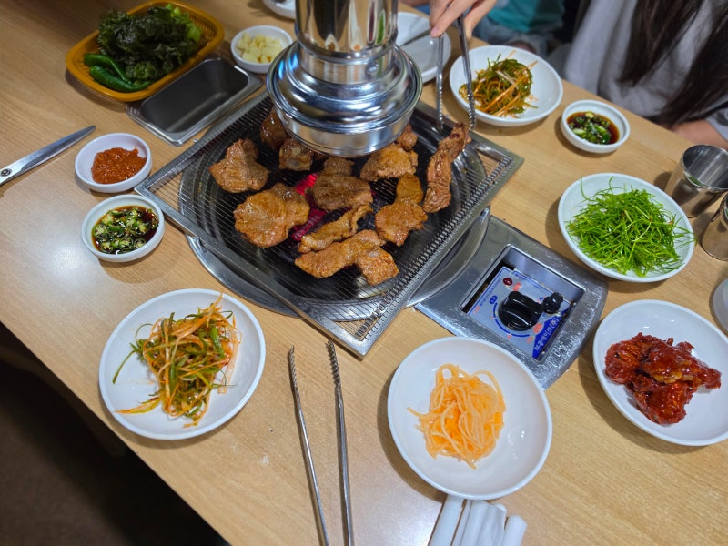 정겨운수제숯불갈비 불향 가득 돼지갈비 추천