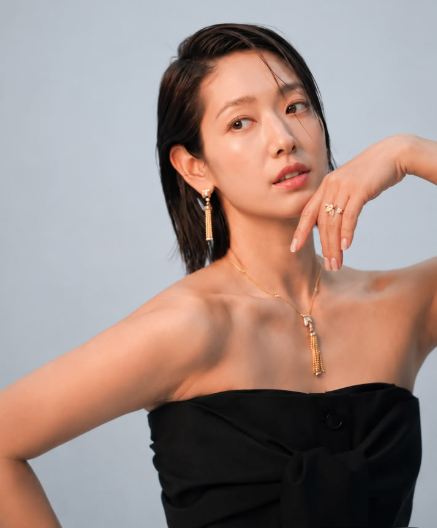 아기 엄마 맞아? 둘째 임신 중인 박신혜, 오프숄더 원피스 소화력