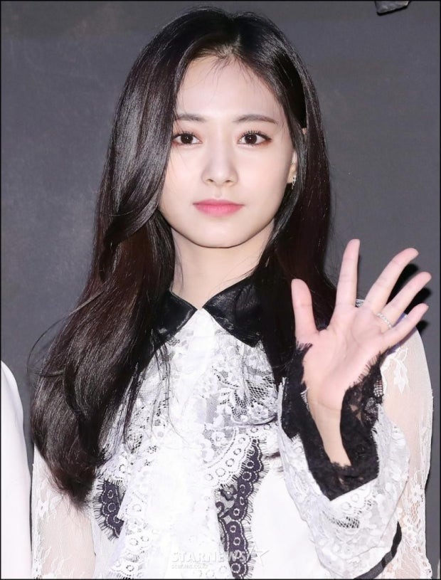 쯔위 가족에 접촉한 中 엔터 JYP 재계약 논의 중 나온 중국 진출 제안 내용