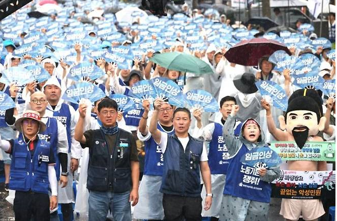 2027년 공무원 임금 3.9% 인상, 9급 초임 월 300만 원 사실일까?
