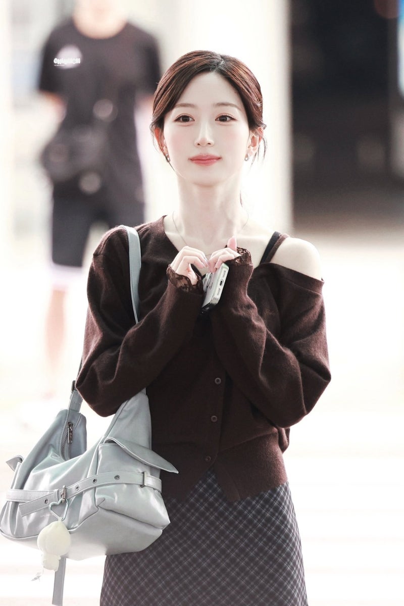 엔믹스 사복 엔믹스 해원 블라우스 브랜드 애프터아워즈 블라우스 홀터넥 나시 추천 홀터넥 ....