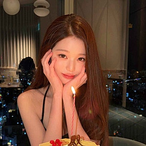 데뷔 8년 차인데.. 아직 23살인 장원영 생일 미모.. ㄷㄷ