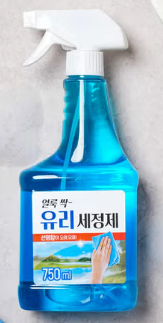 창틀 열어보고 깜짝! 먼지까지 싹 없애는 다이소 청소템 TOP4