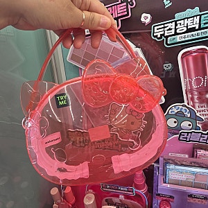 올리브영 소장각 웨이크메이크 레오파드 헬로키티 19종