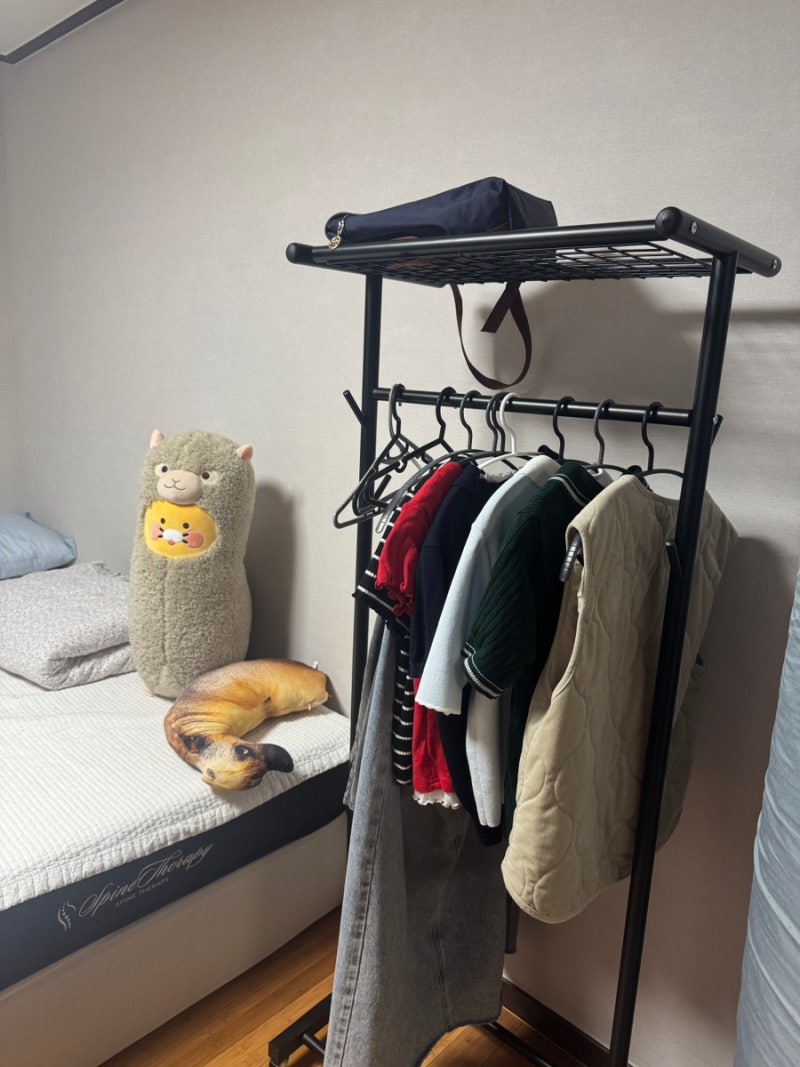 행거 추천 유니홈 60CM 선반형 이동식 옷걸이 손님방 정리 후기