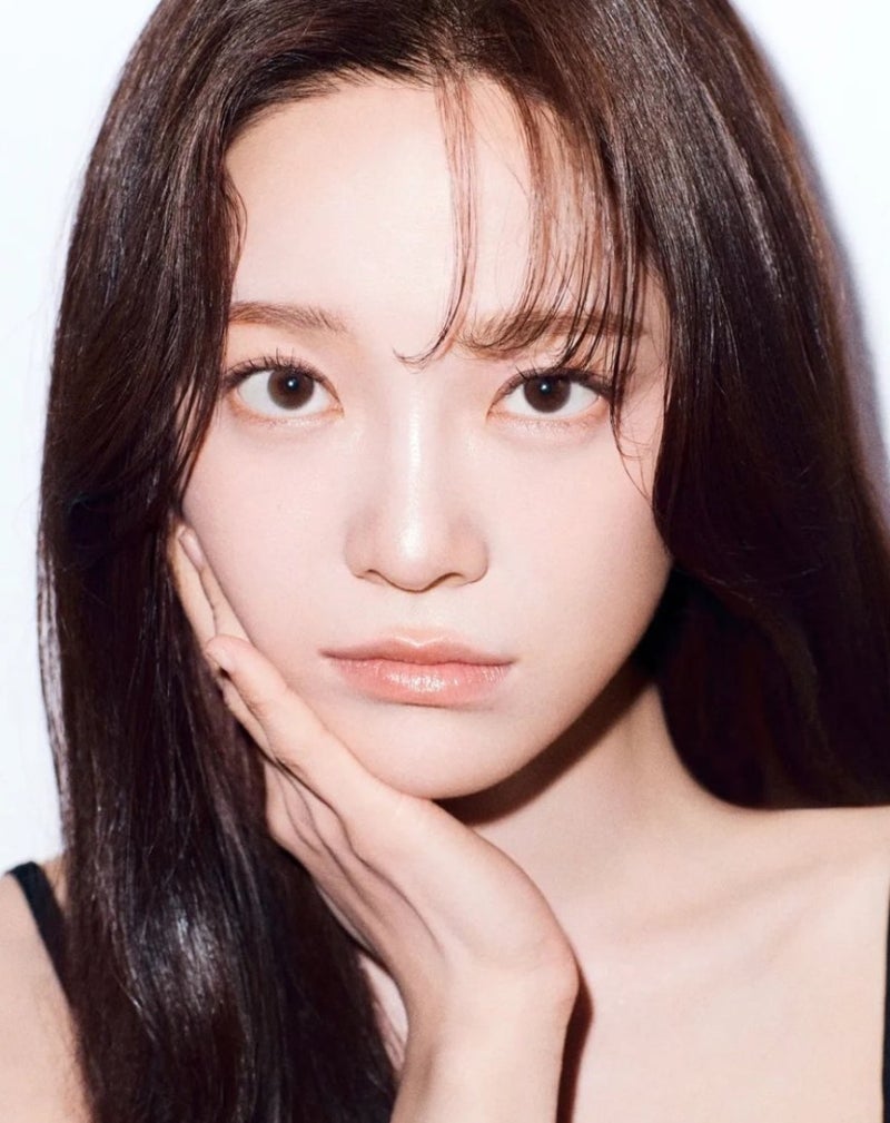 김세정, 이게 같은 사람 맞아? 9년 전 볼통통이 아니네…아이오아이 끝나자마자 충격적인 근....