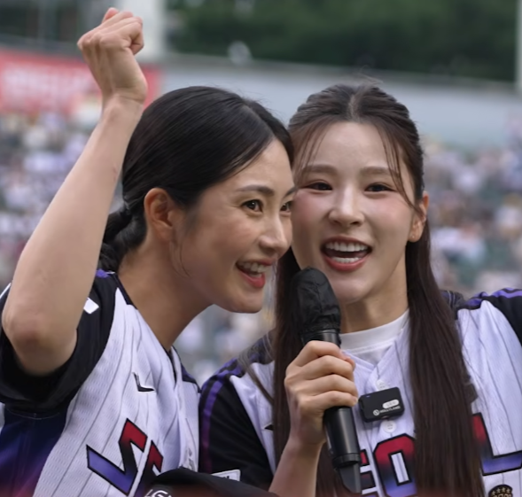 시타하러 왔는데..."잠실 홀린 미모" 야구여왕 송아, 박하얀