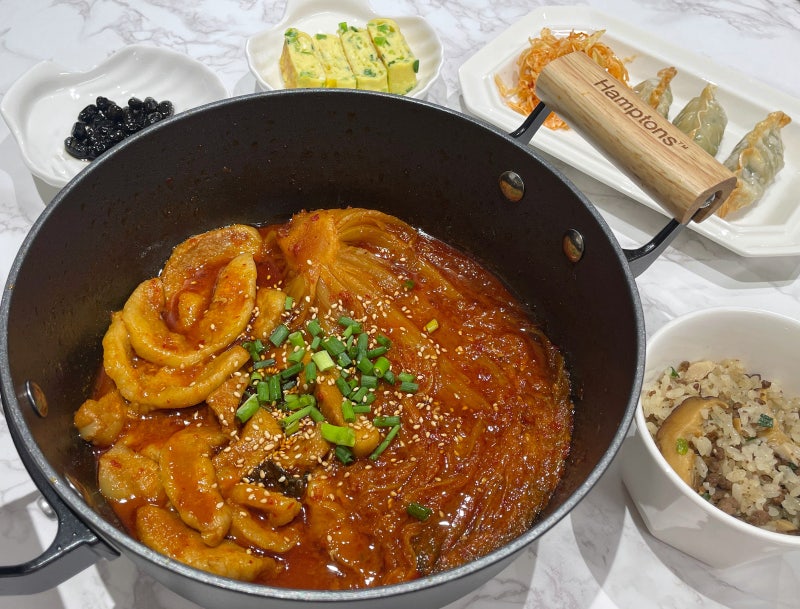 강민경 항정살 김치찜 레시피｜요린이도 가능한 들기름 묵은지 김치찜