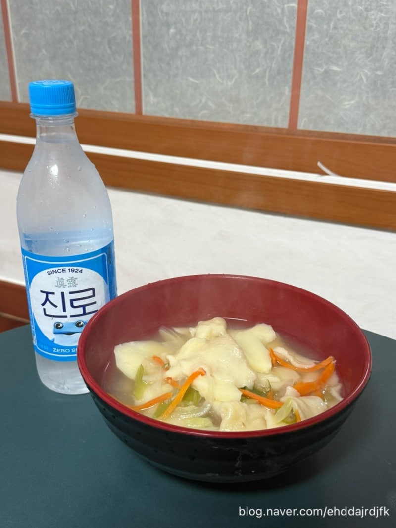 감자수제비 레시피 | 비 오는 날 생각나는 맑고 시원한 국물에 쫄깃한 수제비 만들기!