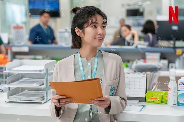 하영, 친일 논란에 일본 넷플릭스가 내민 손…4분 영상 하나가 던진 폭탄