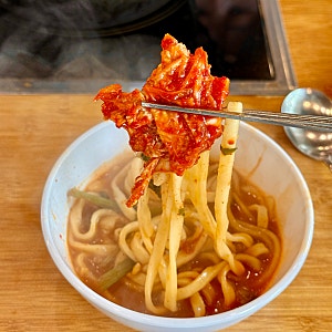 [일산 정발산 맛집] 등촌샤브칼국수 본점 미나리 가득 얼큰 샤브샤브 코스