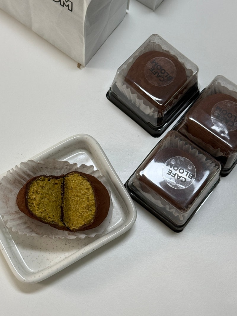 [디저트 택배] 카페 블룸(Cafe Bloom) :: 스레드 두쫀쿠 맛집 택배 주문 후기, 인생 두바이 쫀득 ....