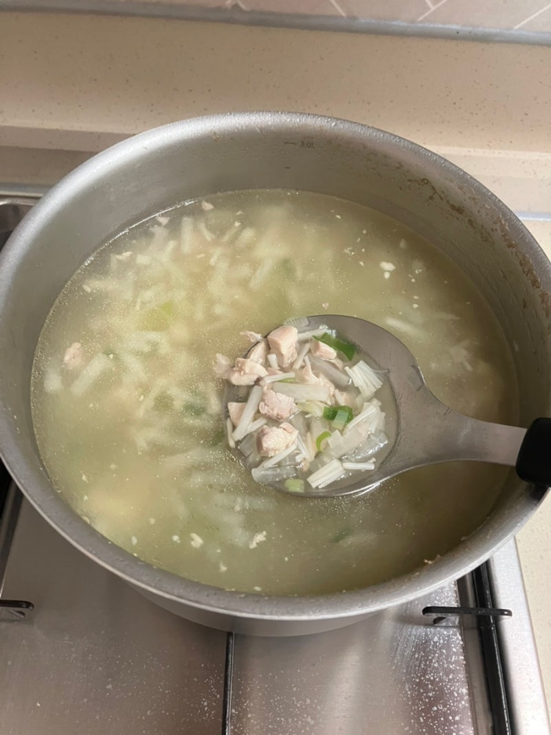 세상 간편한 유아식 아기 닭곰탕 만들기 ㅣ 재료 넣고 푹 끓이면 끝 !