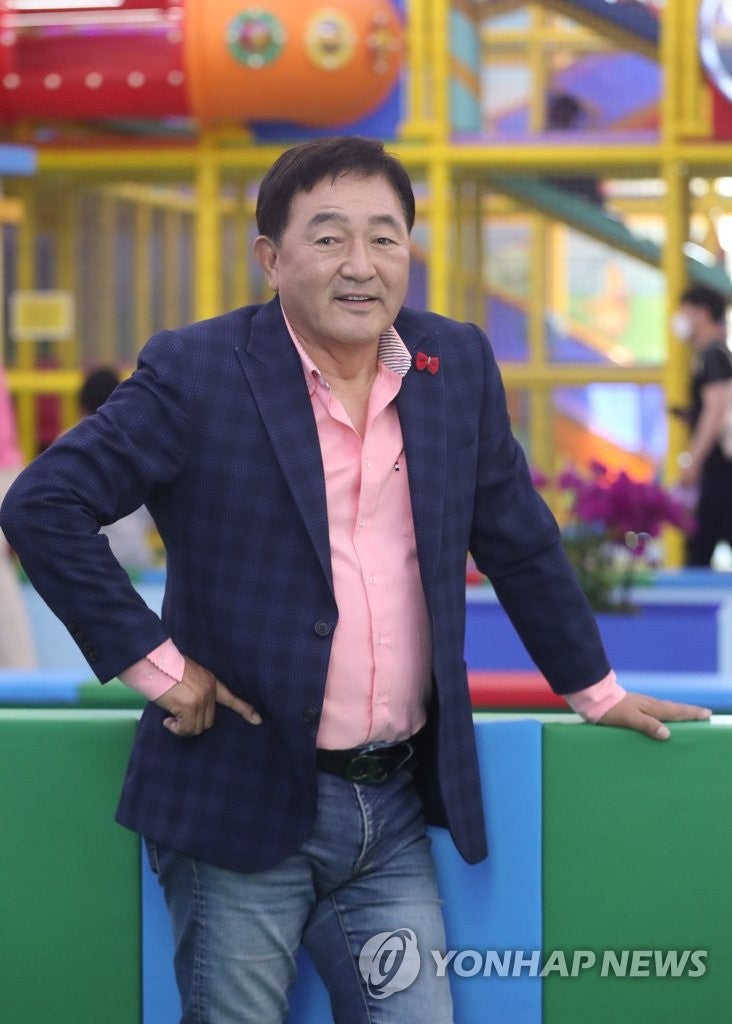 배우 임채무 프로필 두리랜드 놀이공원 빚 190억 나이 와이프 아내 자녀