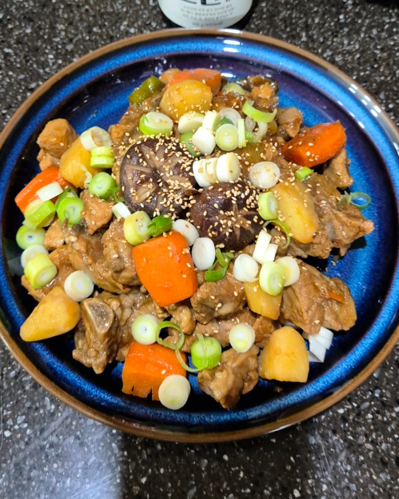 실패 없는 간장 돼지갈비찜 맛있게 만드는 법! 시판 양념으로 전문점 맛 내기 (핏물 빼기 꿀....