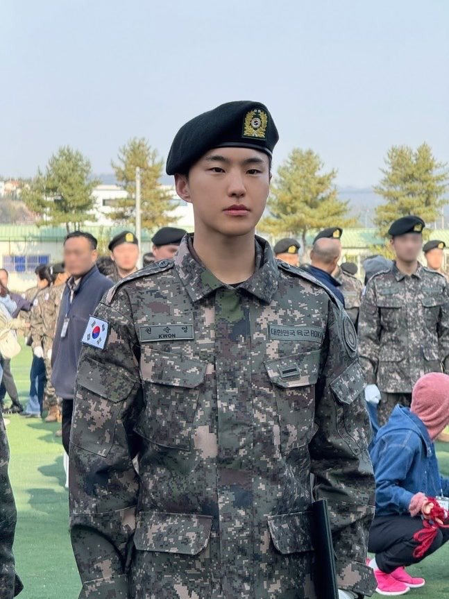 SEVENTEEN's Hoshi Promoted Early 3 Times to Sergeant... A Diligent Military Life Achieved in Just One Year