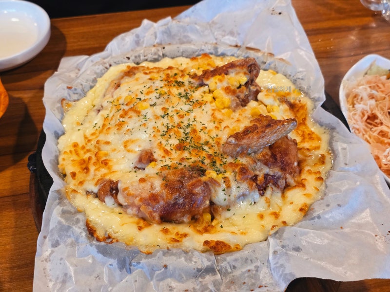 [서울] 영등포 참나무숯불통닭 치즈콘닭도 맛있고 생맥주도 맛있는 동네 맛집