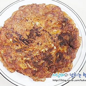 비 오는 날 딱! 참치김치전 바삭하게 만드는 법 레시피