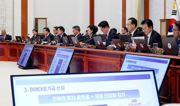 하루 차이로 2000만원 증발? "제왕절개 날짜 미뤄달라" 난리난 출산지원금, 대통령이 직접 나....