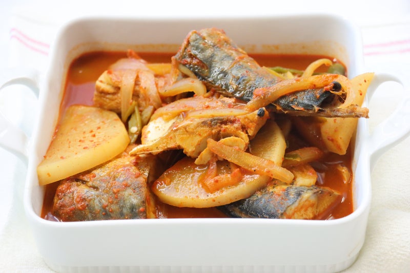 고등어조림 레시피｜비린내 없이 맛있는 고등어조림 양념 황금비율