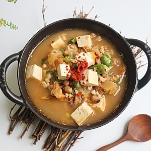 청국장 맛있게 끓이는법 돼지고기 김치 청국장찌개 레시피