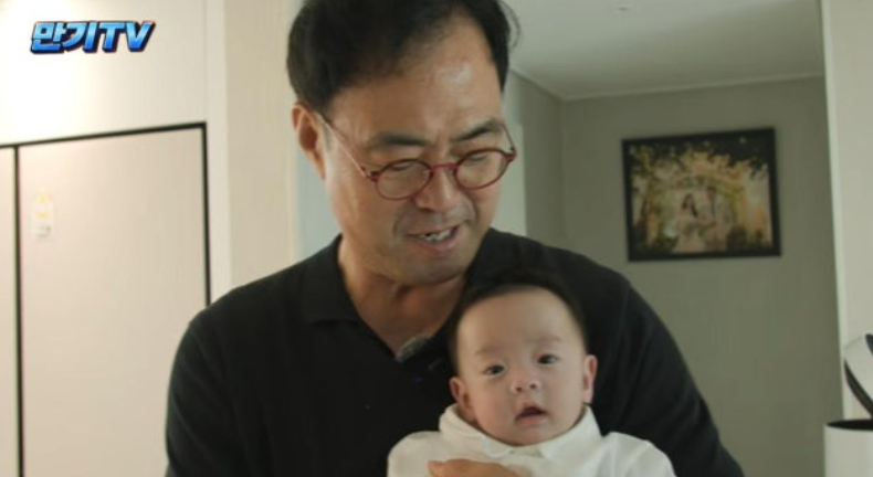 "세 배로 들어가는 기저귓값에 진땀!" 천하장사 이만기, 똑닮은 세쌍둥이 손주 공개 진짜 이....