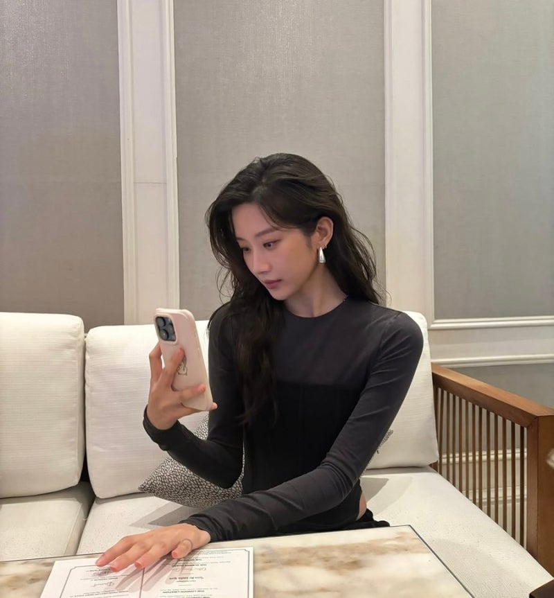 뇌섹녀에 169cm 비율 천재! 배우 문가영 힙함과 청순함 다 가진 패션 스타일