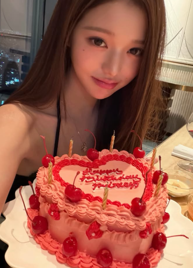 장원영 태도 논란 속 미담 화제…“3시간 촬영, 40분 만에 끝내”