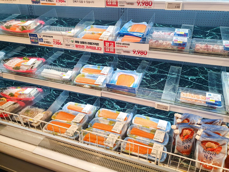 이마트 고래잇페스타 연어회 할인 햇꽃게 코베아