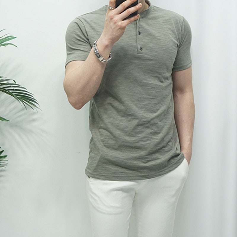 남자 헨리넥 머슬핏 반팔 티셔츠 핏감과 구매 전 확인할 점