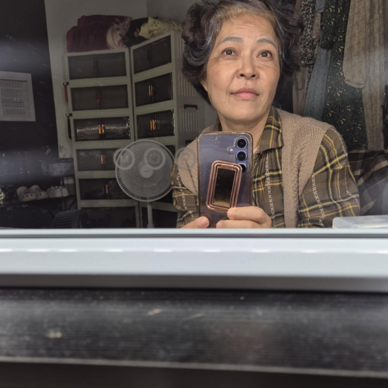 "깜짝 놀랐다" 조혜련 프로필 근황 사랑해 엄마 노인 분장 연극 무대 화제