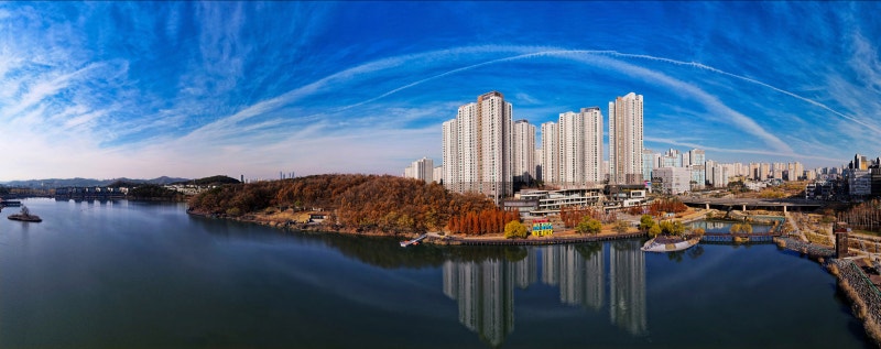 하늘을 나는 카메라 드론, 상업 촬영 시 보험 가입과 사용사업 등록 확인은 필수입니다 (우미....