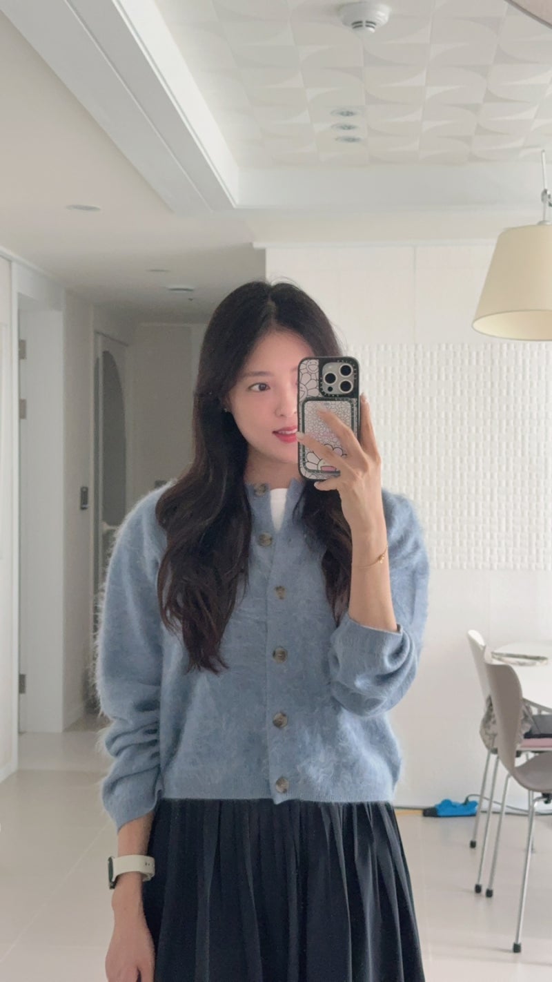 COS 코스 브러쉬드 캐시미어 크루넥 가디건 | cashmere cardigan