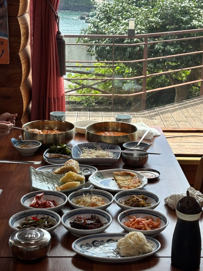 서귀포 물회 맛집, 오션뷰까지 즐길 수 있는 대포동산횟집