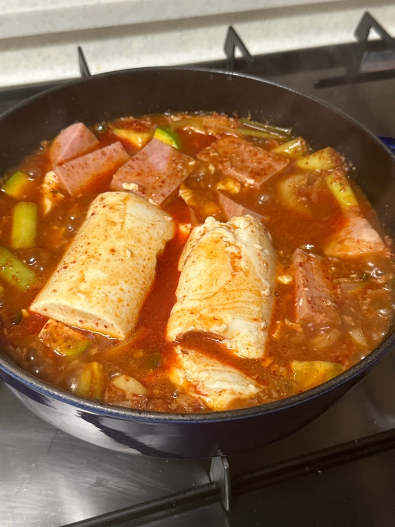 류수영 스팸순두부찌개 레시피 (집밥 레시피 / 간단한 요리)