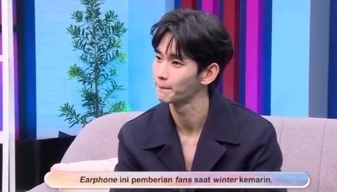 김수현 복귀 선언, 야윈 얼굴에 숨은 548일의 계산 | '배우하길 잘했다'는 말의 진짜 속내