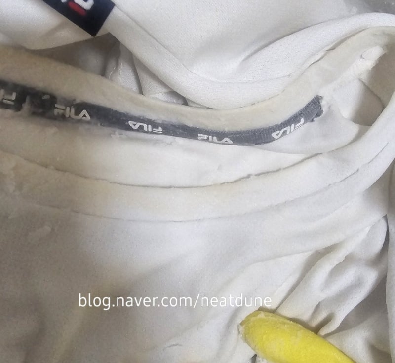 흰색옷 누런 땀얼룩 제거 방법, 과산화수소(소독약)와 베이킹소다로 해결한 후기