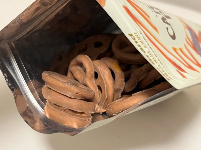 노브랜드 카라멜프레첼 과자 일단 먹게 되면 멈출 수가 없다.