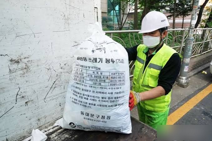 이불 종류별 버리는 법-헌이불·솜이불·차렵이불 종량제봉투부터 대형폐기물까지