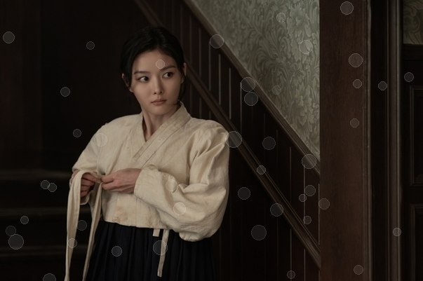 김유정 신작 드라마에 하영이 소환된 진짜 이유, 알고 보니 조선총독부가 겹쳤다