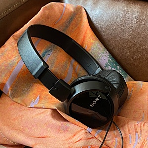[내돈내산] sony 소니 스테레오 헤드폰 MDR-ZX110AP 블랙 /아이폰호환 /가성비 좋은 줄이어폰 1년....