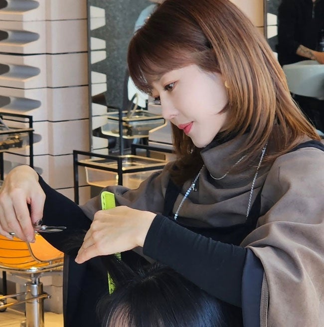 컷트 9000원에 예약 폭주.. 미용사로 재도전한 연예인들 근황